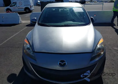2010 Mazda Mazda3 I Sport z USA, uszkodzony, nr VIN JM1BL1SGXA1320390